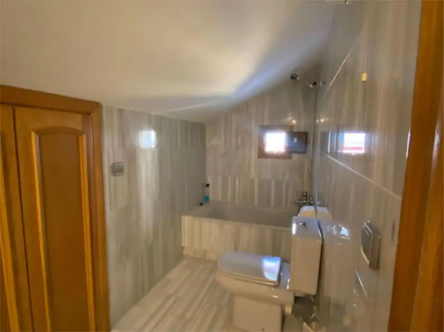 Badezimmer von Wohnung zur Miete in Marbella Centro