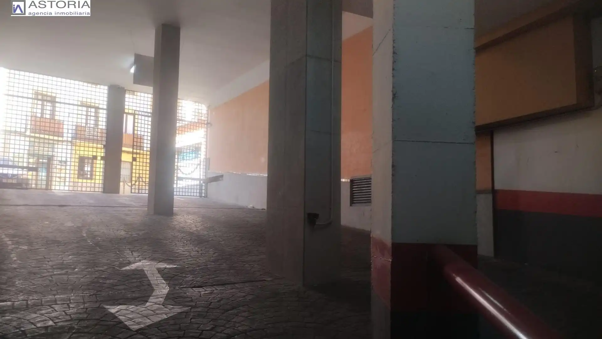 Garatge de lloguer a Plaza Plaza Gamboa, 1, San Matías - Realejo