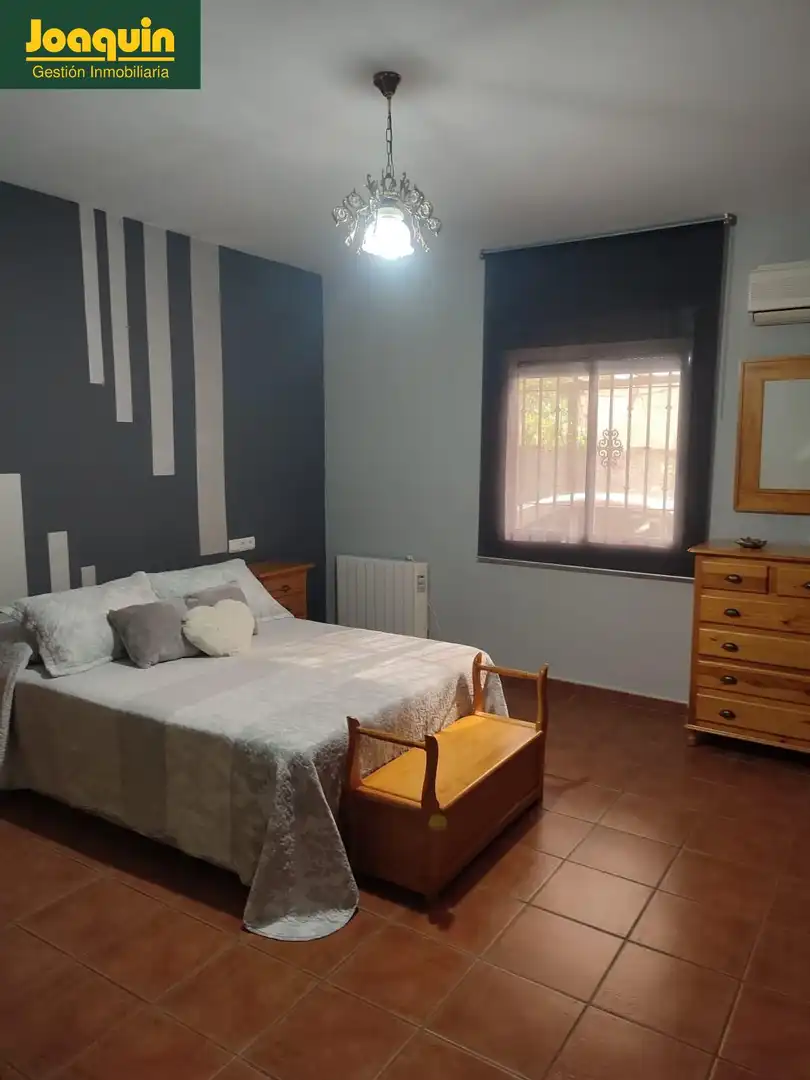 Bedroom of Houses for sale in Córdoba  with Private garden and Swimming Pool