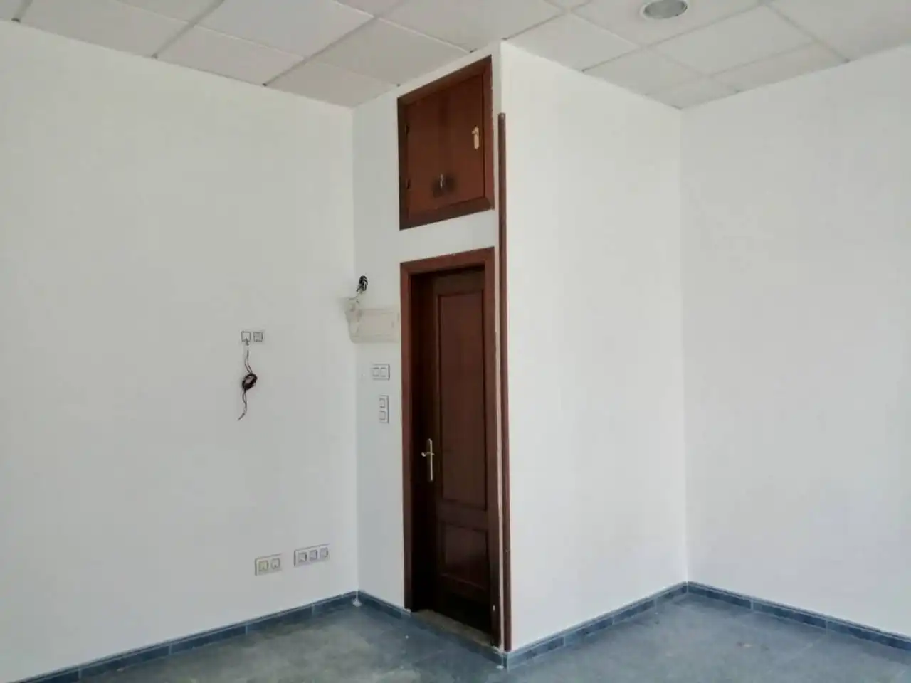 Local en venda a Calle Miguel Indurain, 9, Fozaneldi - Tenderina