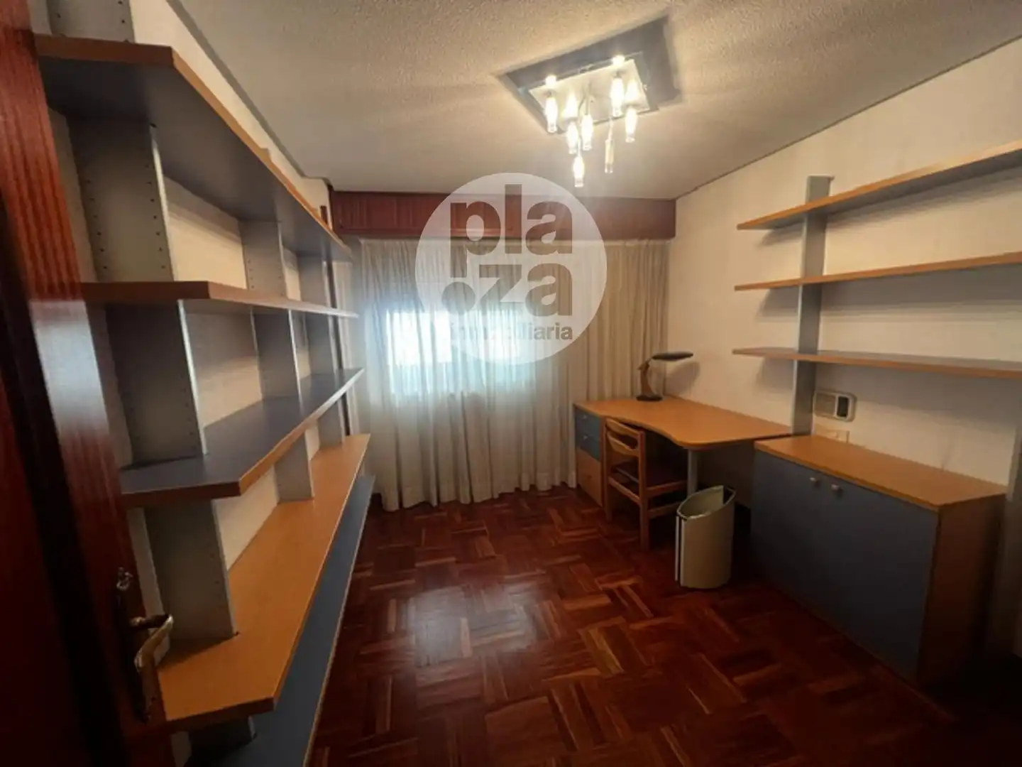 Schlafzimmer von Wohnung zur Miete in Burgos mit Heizung, Terrasse und Abstellraum