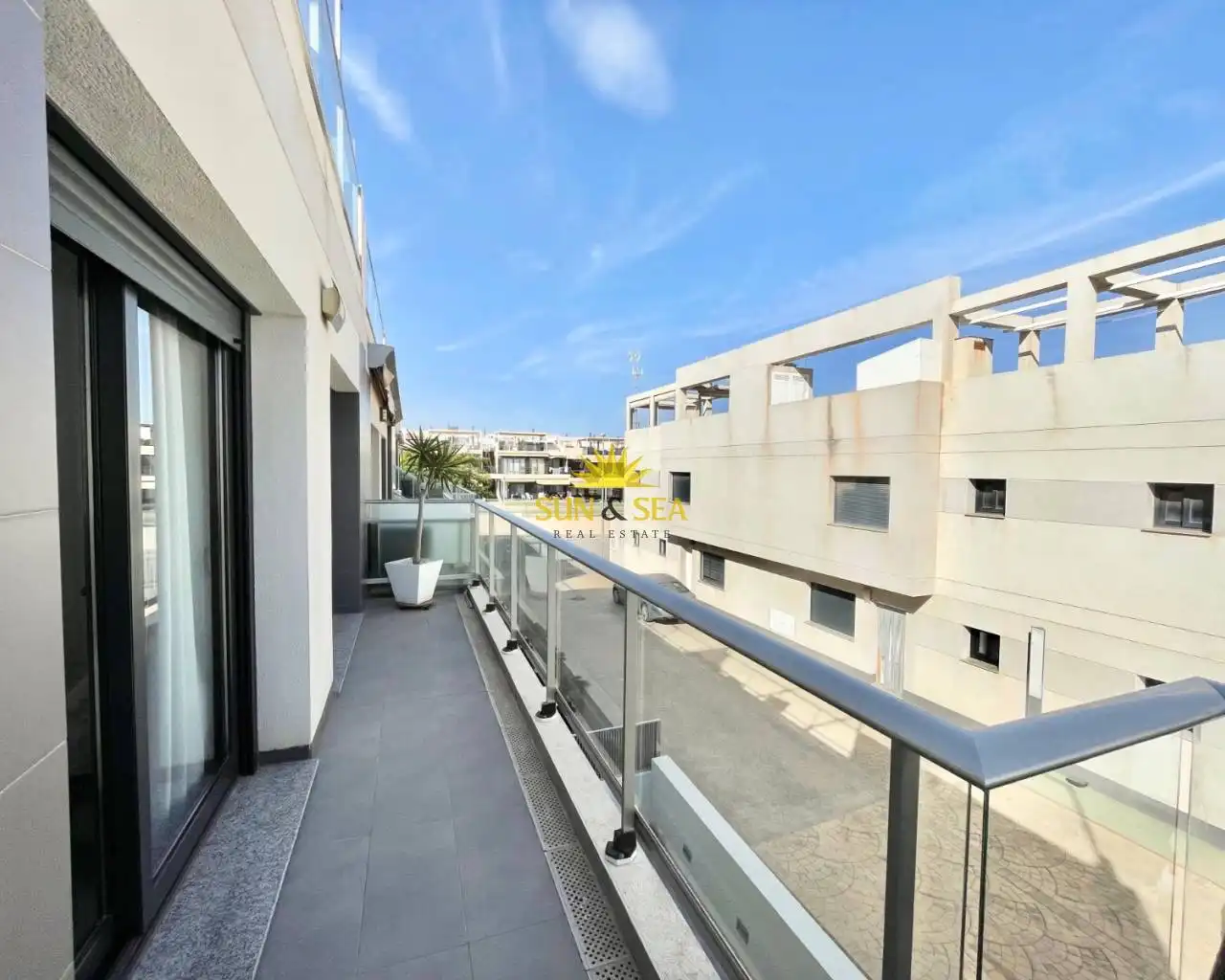 Terraza de Piso de alquiler en Pilar de la Horadada con Aire acondicionado, Calefacción y Terraza