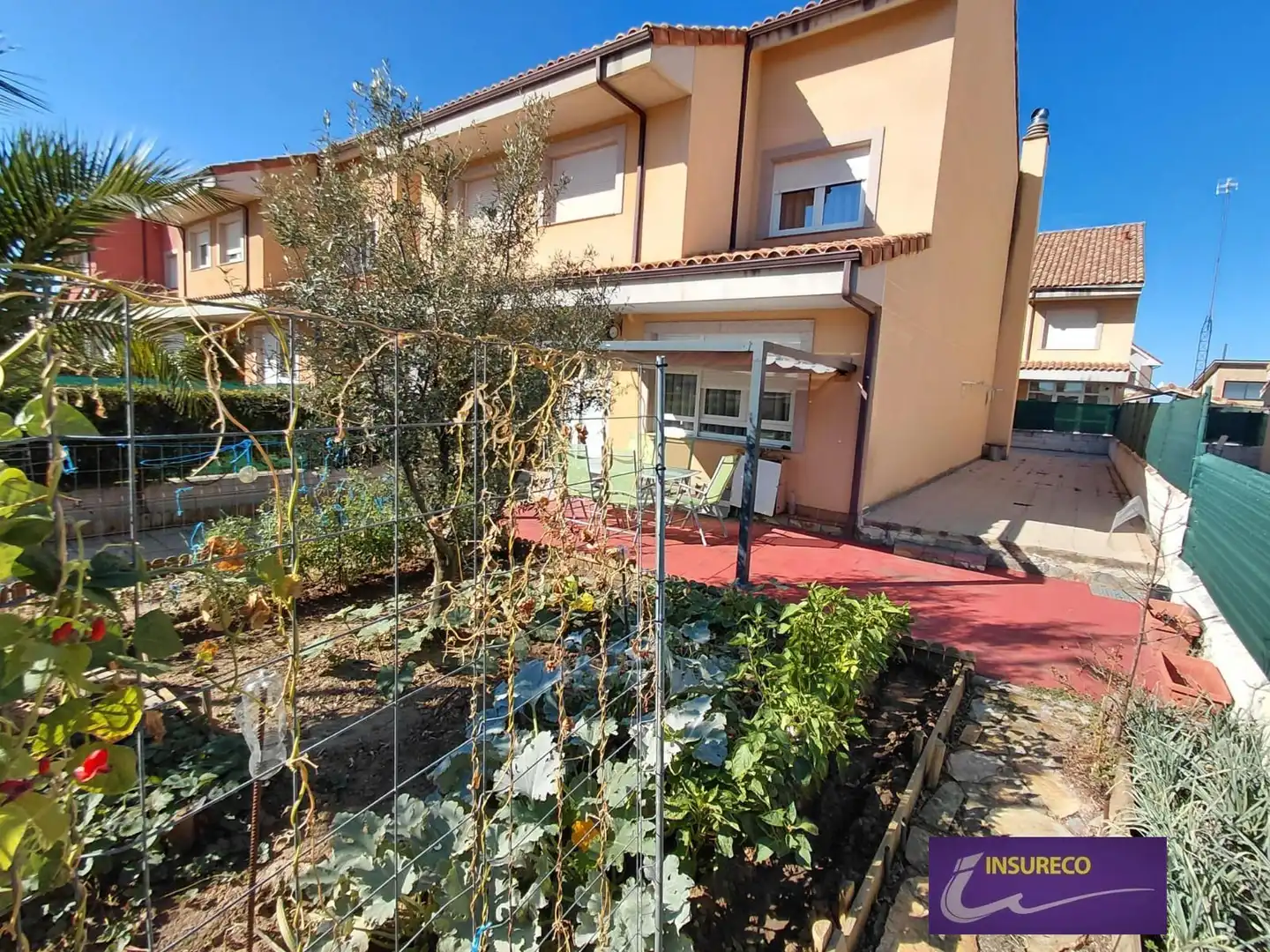 Casa aparellada amb piscina en venda a Llano-Fc, imagen 7
