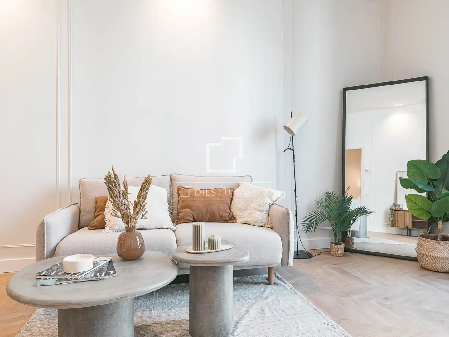 Sala de estar de Piso en venta en Barcelona con Aire acondicionado, Calefacción y Balcón