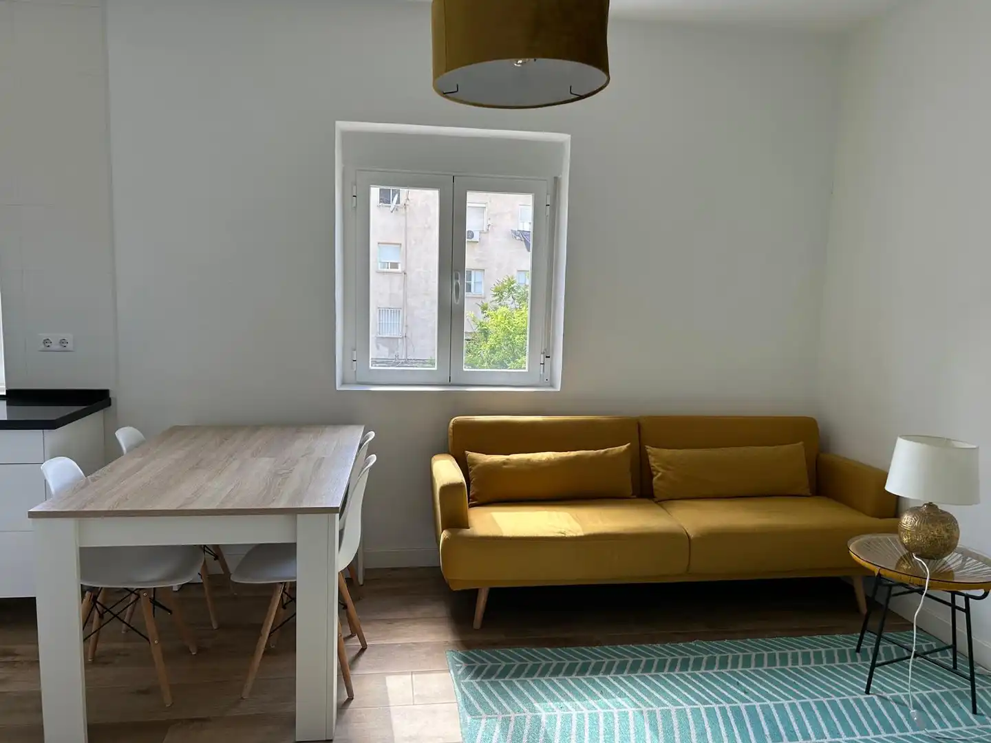 Living room of Flat for rent in Jaén  with Air Conditioner, Furnished and Oven
