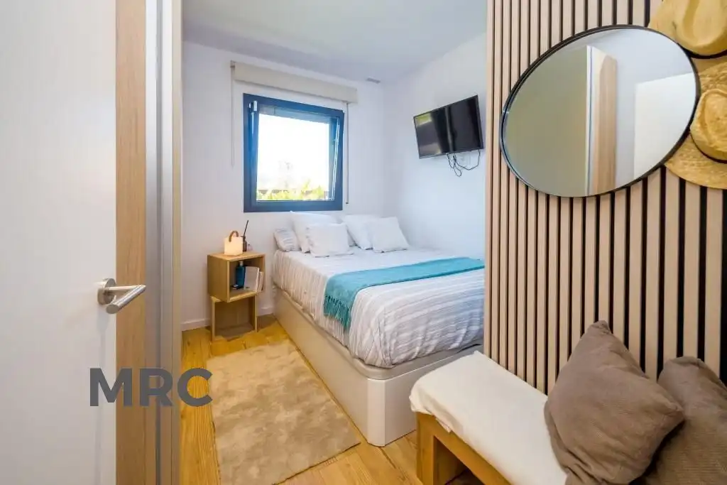 Habitación de Piso en venta en Calonge i Sant Antoni con Calefacción, Parquet y Terraza