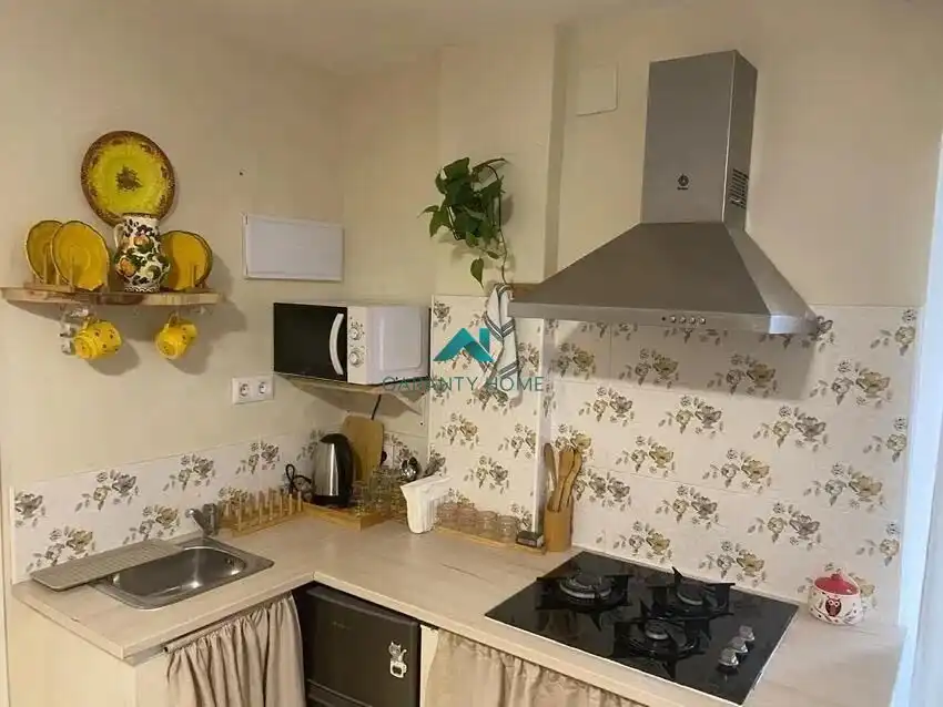 Küche von Wohnung zur Miete in Gilet mit Klimaanlage, Heizung und Privatgarten