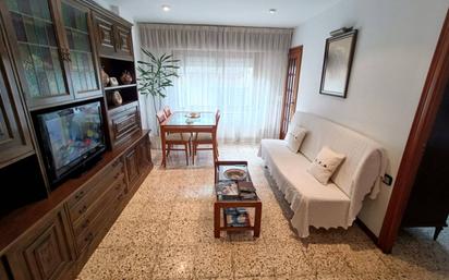 Living room of Flat for sale in Santa Coloma de Gramenet  with Balcony