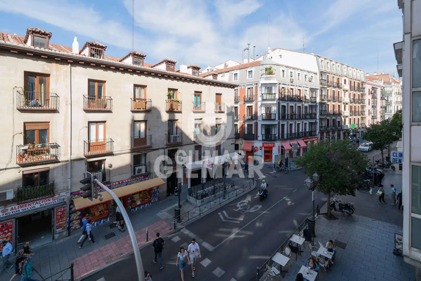 Exterior view of Flat for sale in Madrid  with Heating