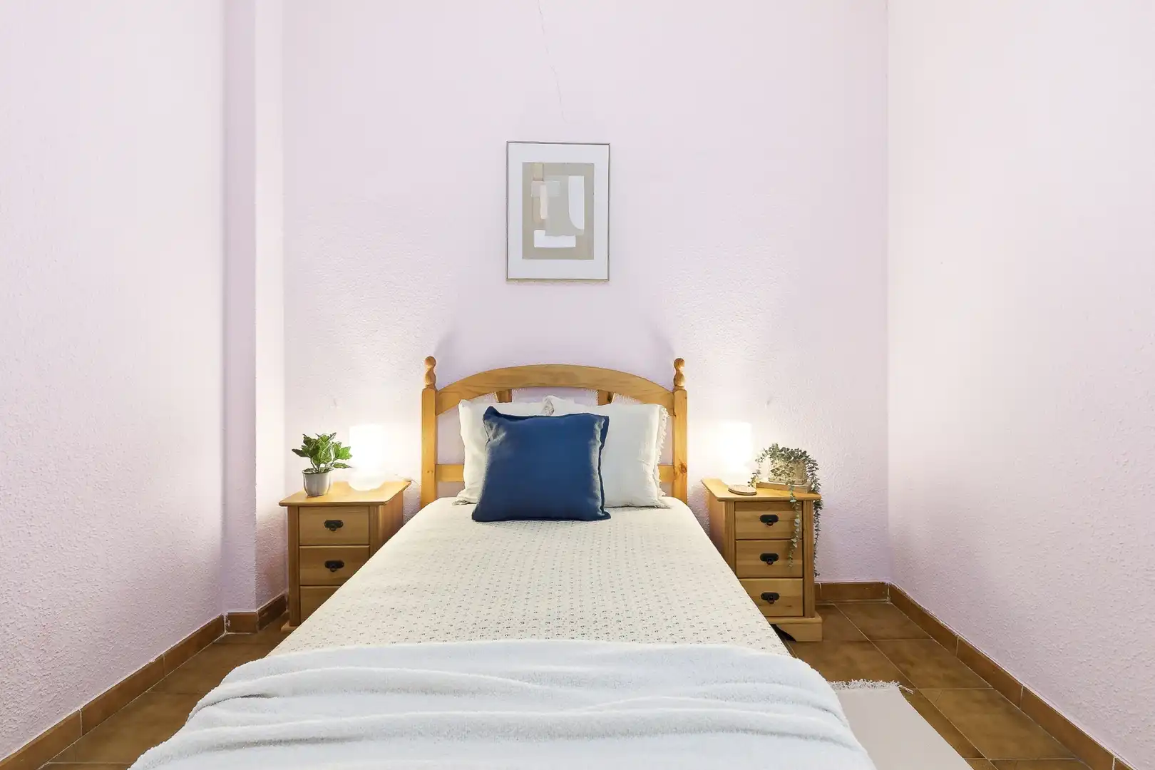 Habitación de Casa adosada en venta en Navajas con Aire acondicionado, Calefacción y Jardín privado