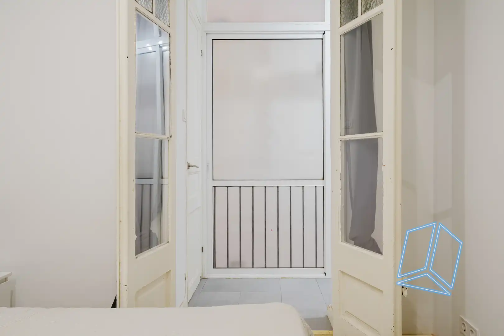 Habitación de Piso en venta en Barcelona con Balcón