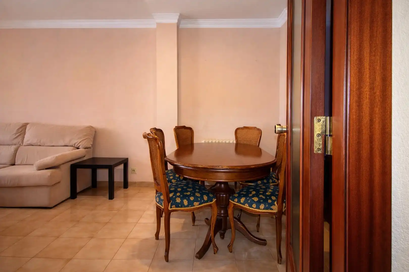 Comedor de Piso en venta en Figueres con Calefacción y Terraza