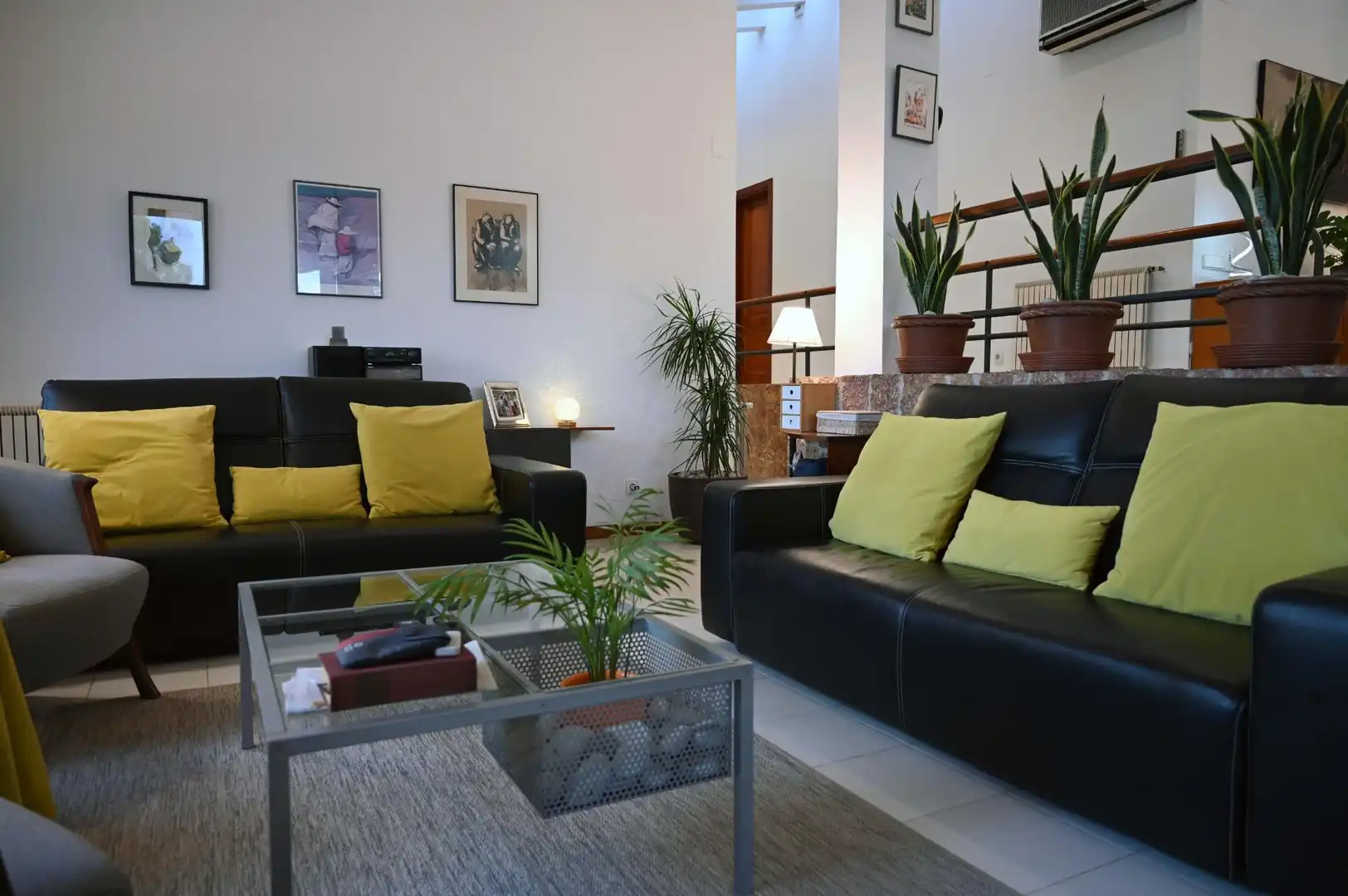 Sala de estar de Casa o chalet en venta en Tortosa con Aire acondicionado, Calefacción y Jardín privado