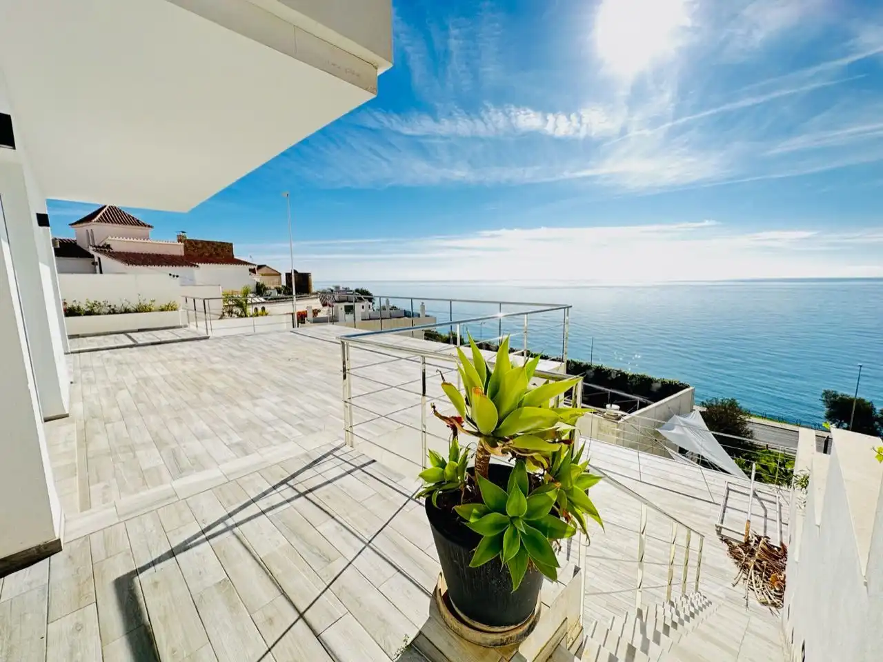 Terrassa de Casa o xalet en venda en Nerja amb Aire condicionat, Jardí privat i Traster