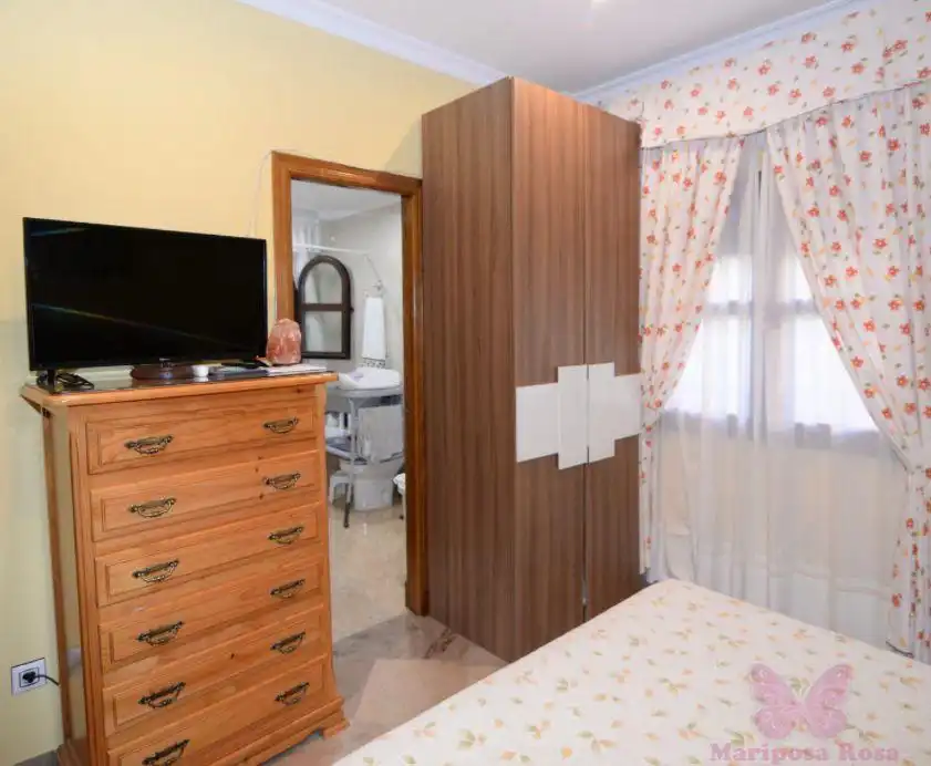 Bedroom of Houses for sale in Chiclana de la Frontera  with Air Conditioner, Swimming Pool and Alarm