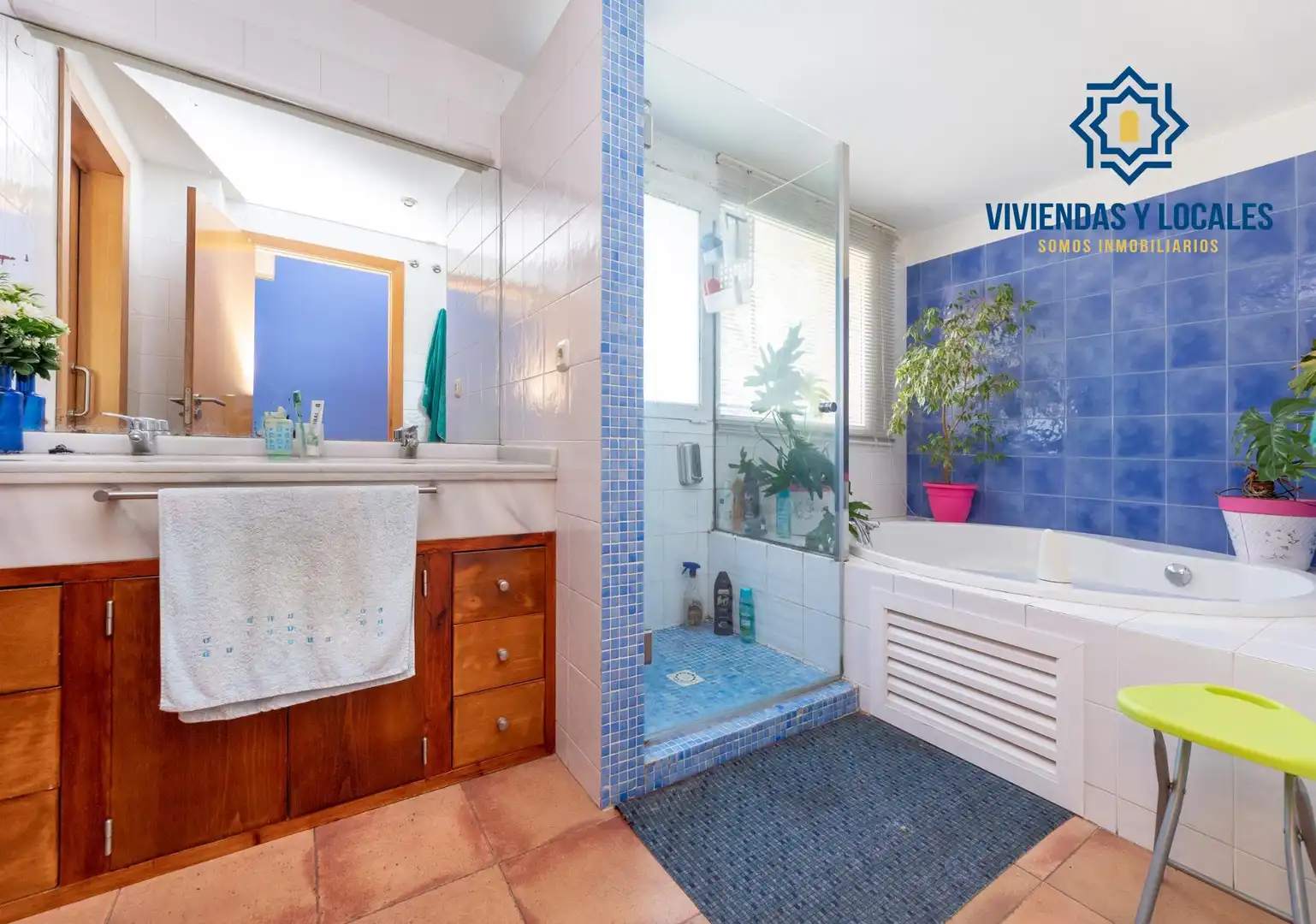 Bany de Casa o xalet en venda en Cájar amb Piscina