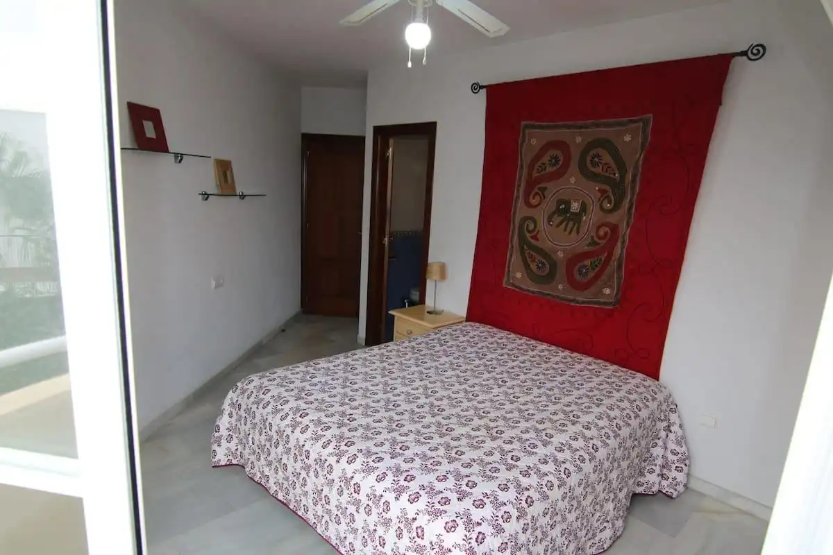 Schlafzimmer von Wohnung zum Verkauf in Torremolinos mit Klimaanlage, Privatgarten und Terrasse