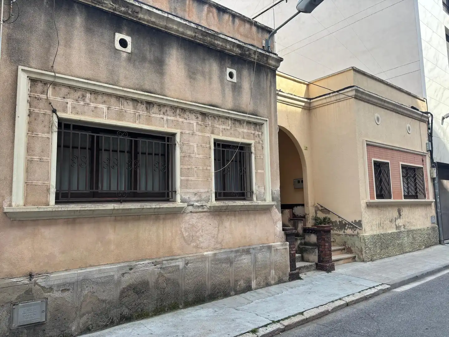 Vista exterior de Casa o xalet en venda en Tortosa amb Terrassa i Traster