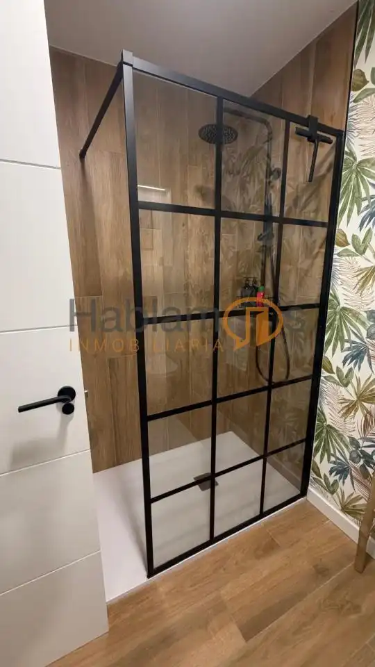Baño de Casa o chalet en venta en Vilagarcía de Arousa con Calefacción, Jardín privado y Terraza