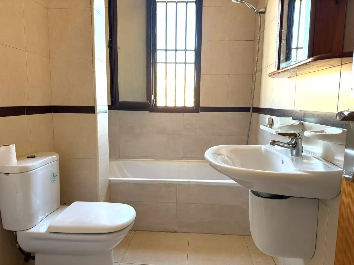 Bathroom of Flat for sale in Roquetas de Mar  with Furnished