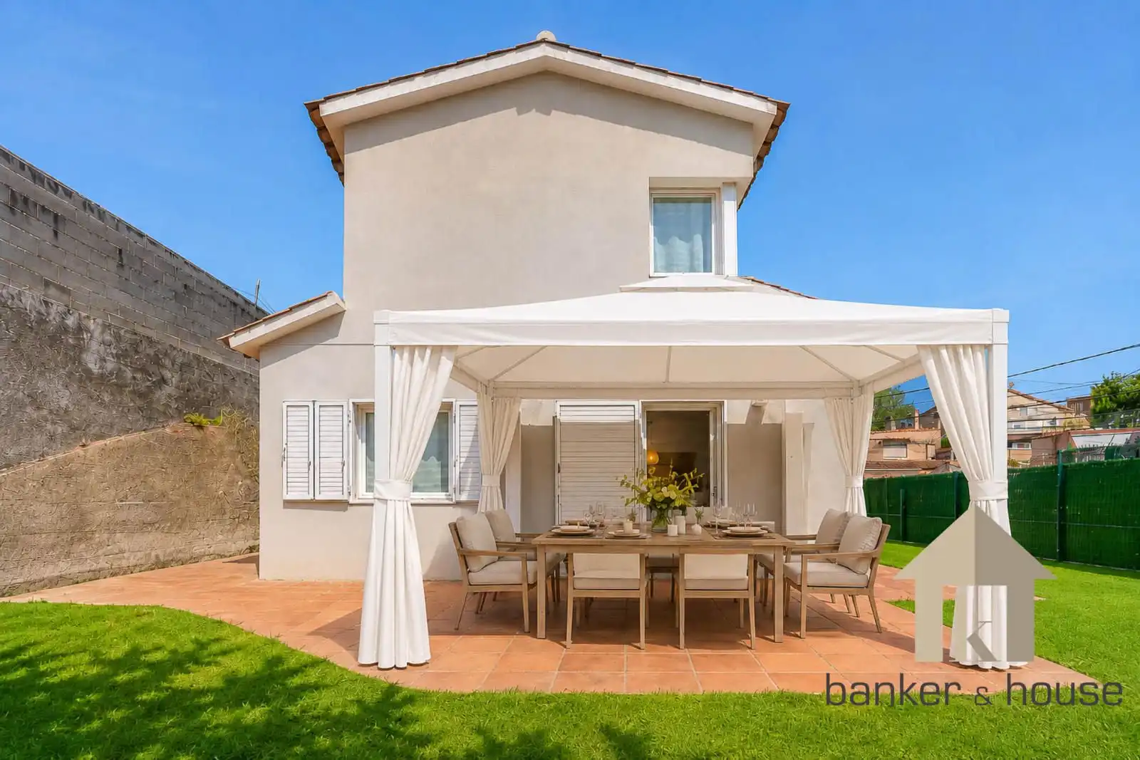 Terraza de Casa adosada en venta en Cerdanyola del Vallès con Aire acondicionado, Jardín privado y Terraza