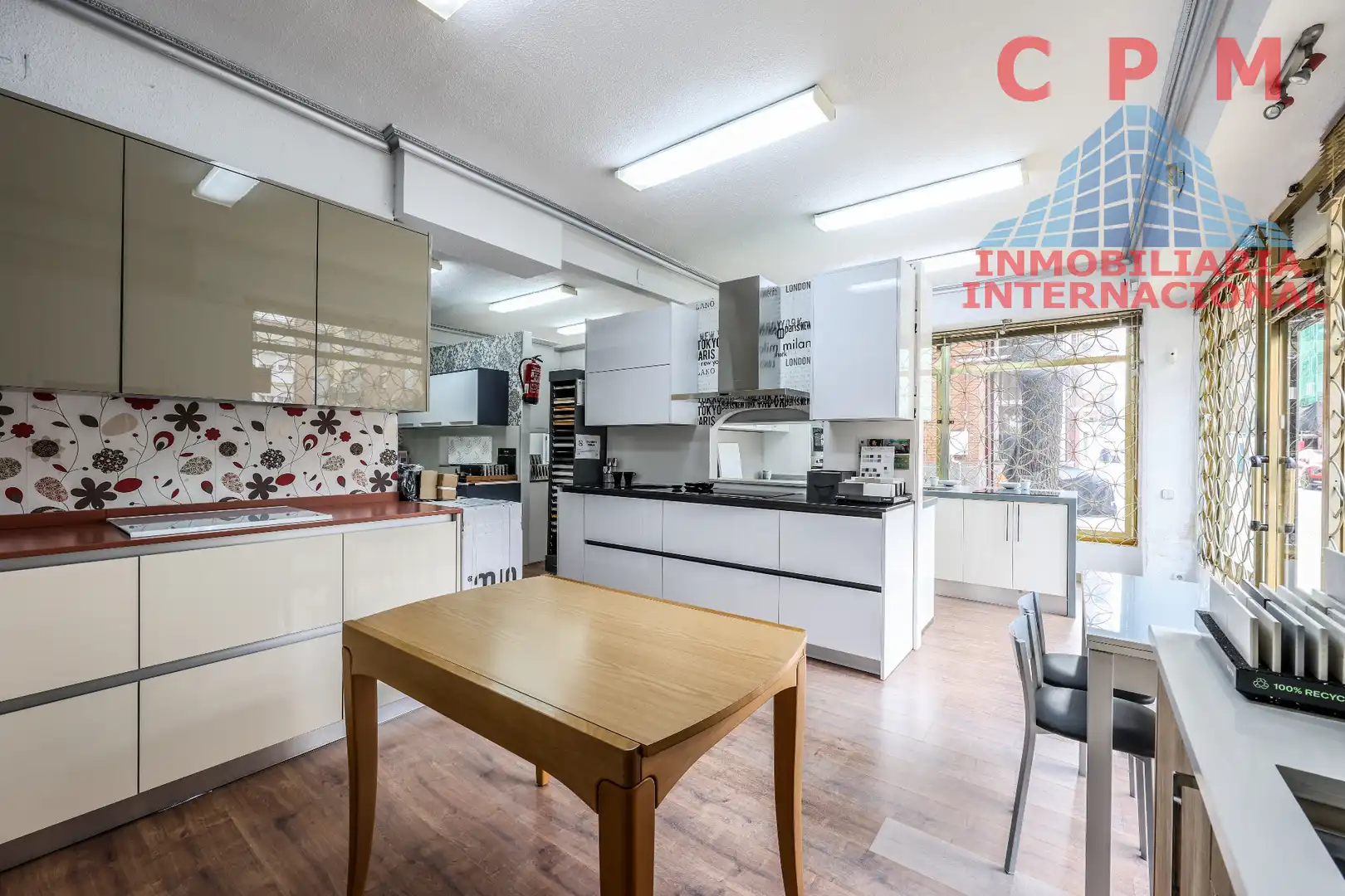 Cuina de Local de lloguer en Madrid amb Aire condicionat, Calefacció i Parquet