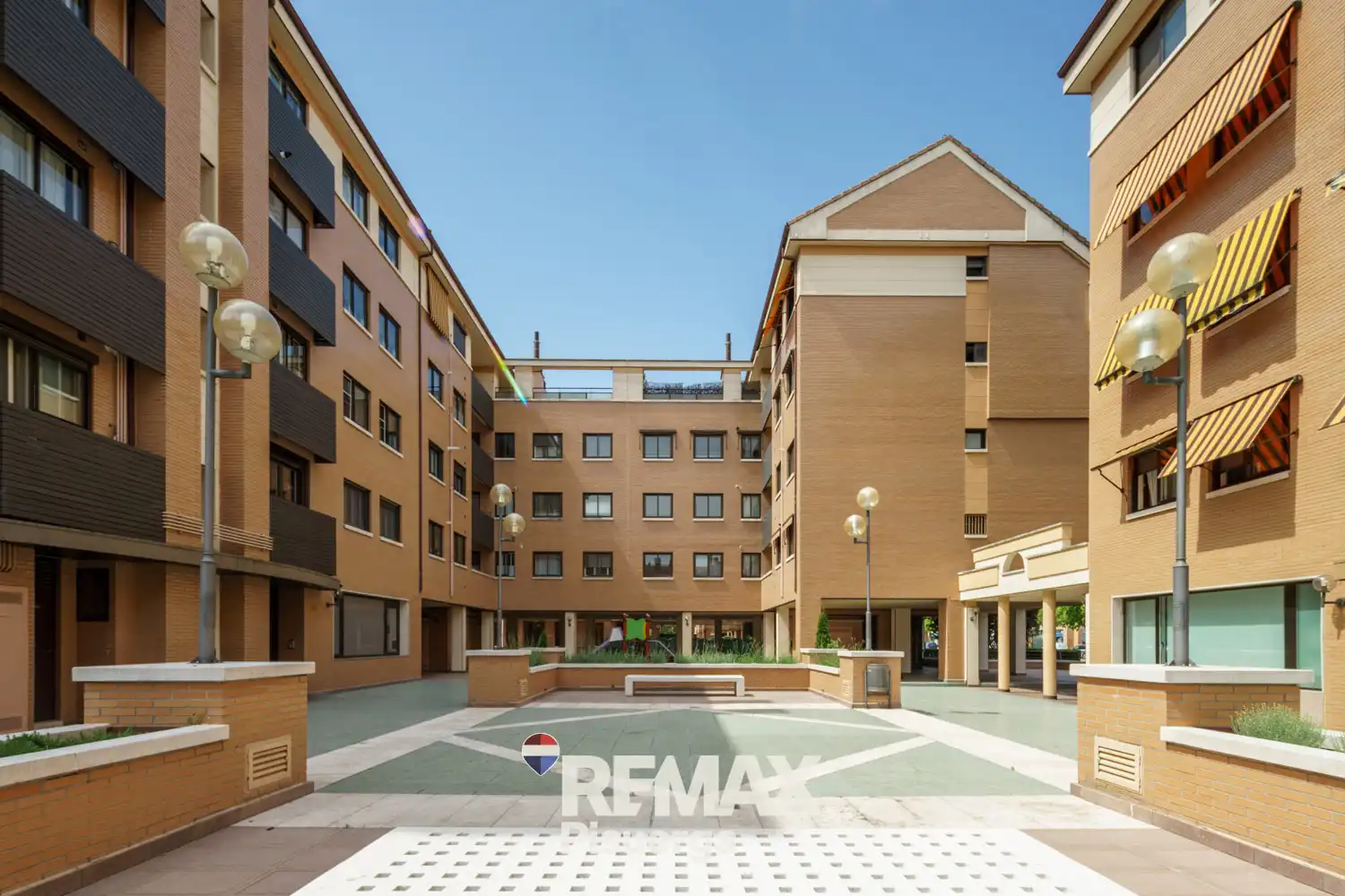 Vista exterior de Piso en venta en Valladolid con Aire acondicionado, Calefacción y Jardín privado