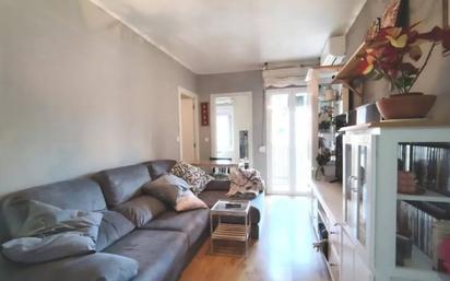 Living room of Flat for sale in L'Hospitalet de Llobregat