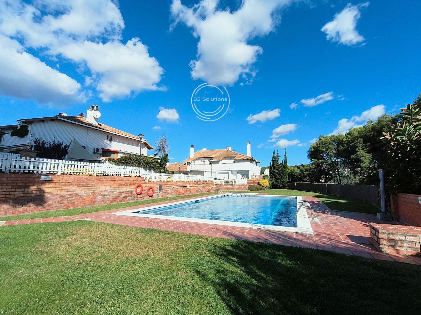 Swimming pool of House or chalet for sale in Santa Susanna  with Air Conditioner, Storage room and Swimming Pool