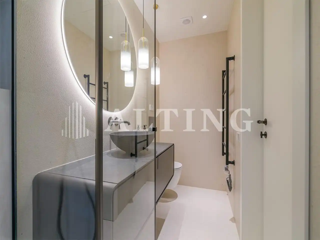 Baño de Piso en venta en Barcelona con Aire acondicionado, Calefacción y Jardín privado