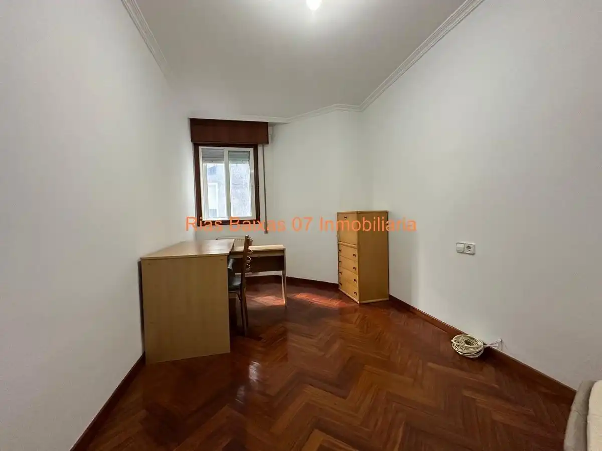 Habitación de Piso en venta en Vigo  con Calefacción
