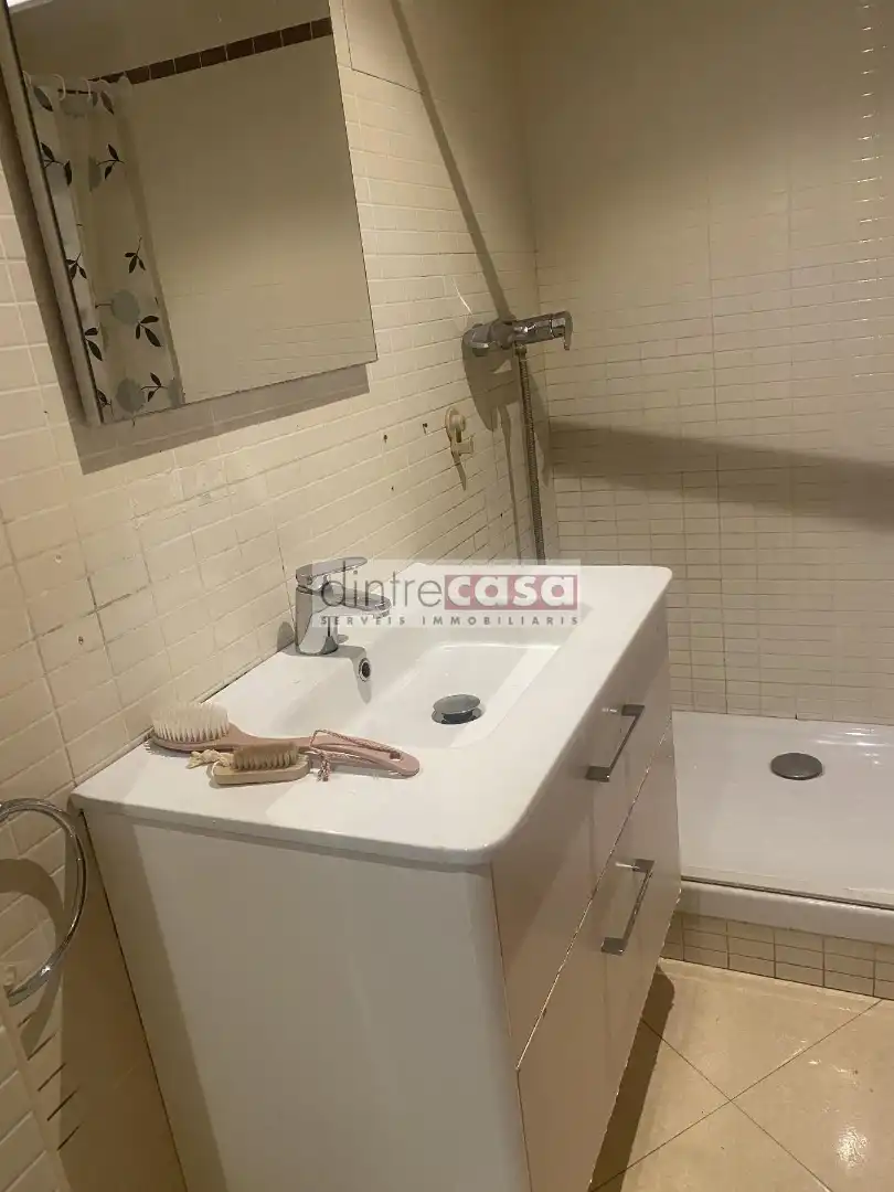 Badezimmer von Wohnungen zur Miete in Palafolls, Barcelona