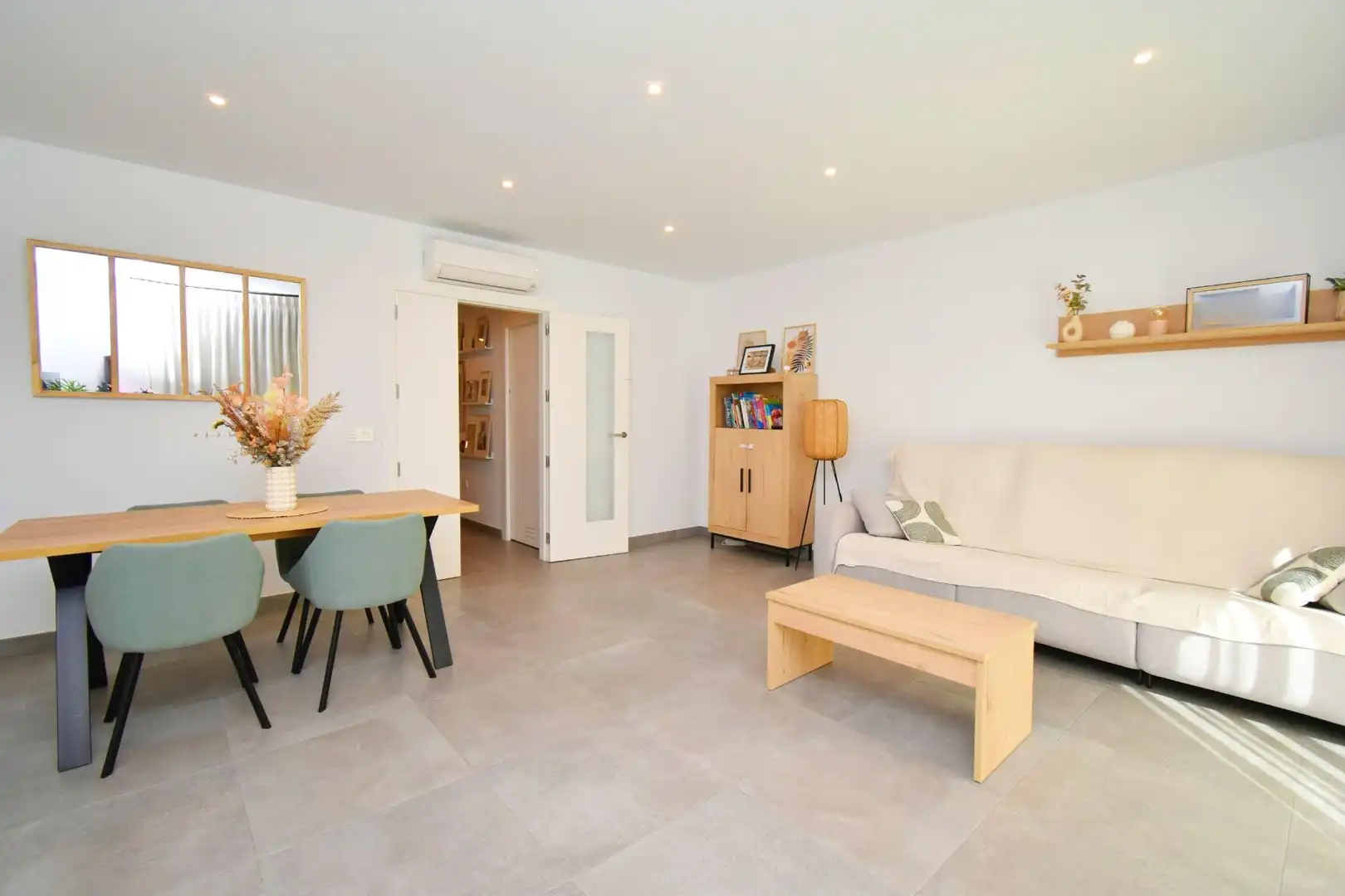 Living room of Detached homes for sale in Almería  with Air Conditioner, Terrace and Furnished