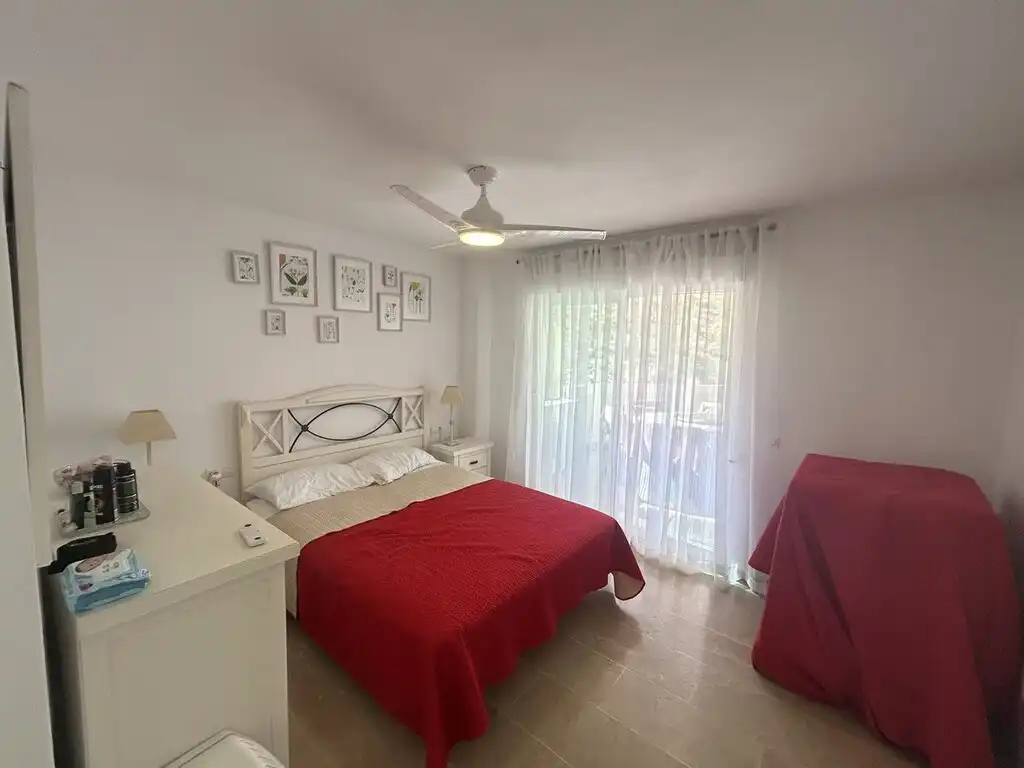 Schlafzimmer von Erdgeschoss zum Verkauf in Calahonda 