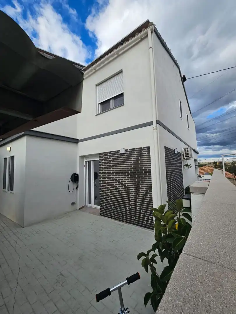 Vista exterior de Casa o xalet en venda en Almazora / Almassora amb Aire condicionat, Terrassa i Traster