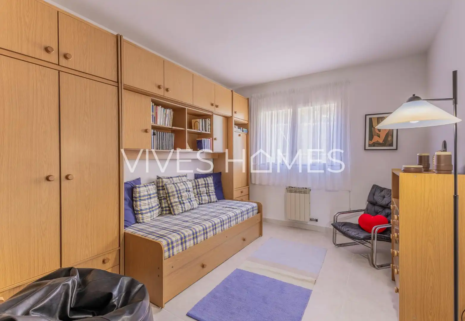 Sala d'estar de Casa adosada en venda en Sant Andreu de Llavaneres amb Calefacció, Jardí privat i Terrassa