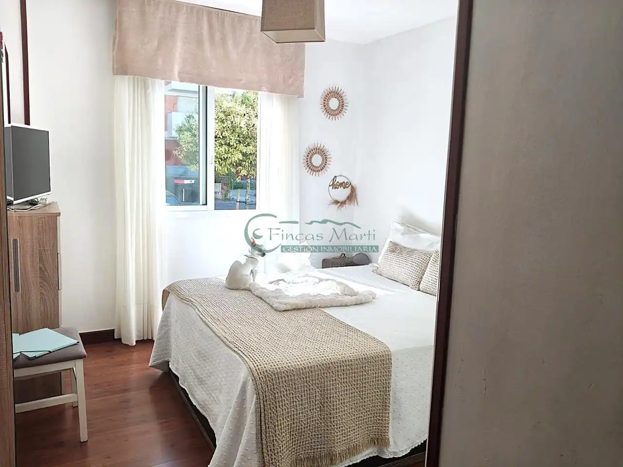 Habitación de Piso en venta en Vigo  con Trastero y Amueblado