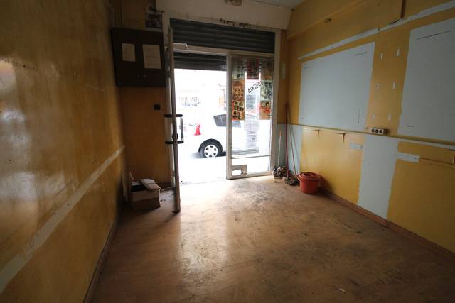 Local comercial en Alquiler en Carrer Miguel de Cervantes en Plana Lledó