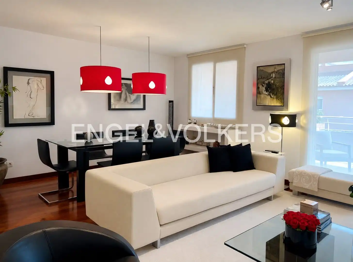 Sala d'estar de Casa adosada de lloguer en Valencia amb Aire condicionat, Calefacció i Jardí privat
