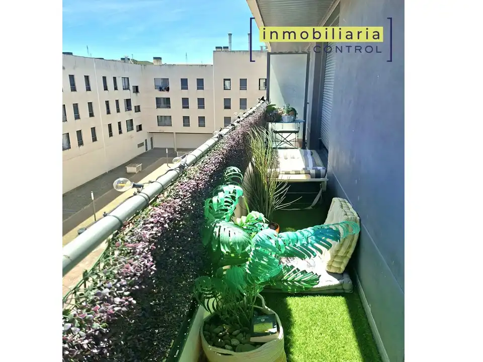 Vista exterior de Piso en venta en Zuera con Aire acondicionado, Calefacción y Parquet
