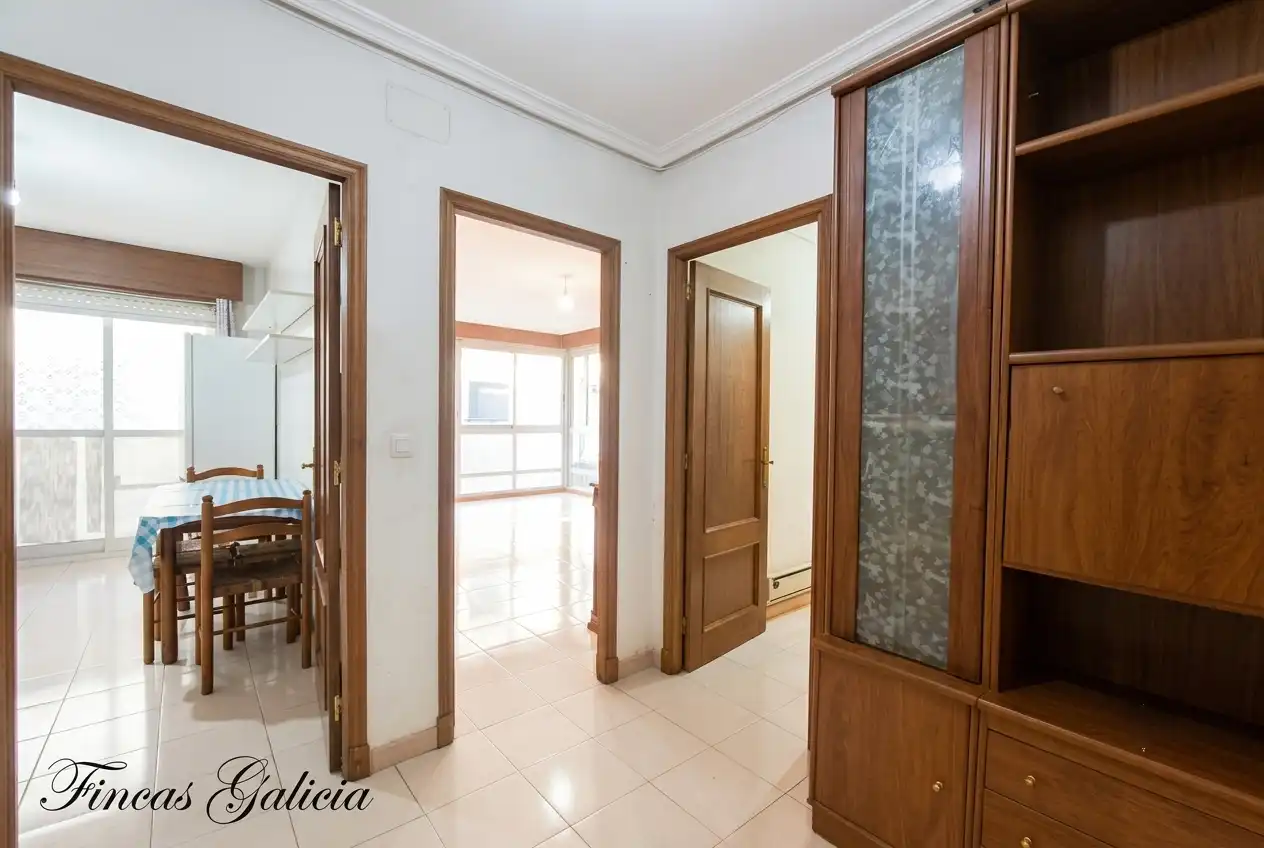 Flat with terrace for sale in Avenida de Portugal 15, imagen 4