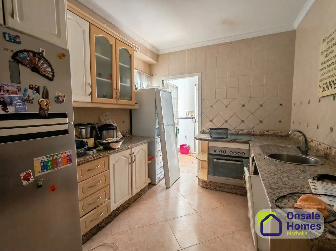Cuina de Casa adosada en venda en Marbella amb Jardí privat i Balcó