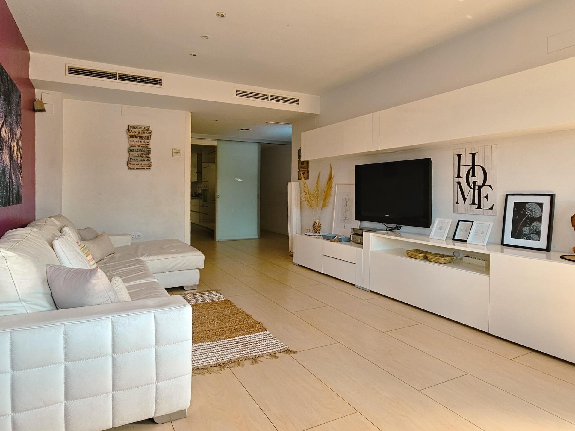 Flat for sale in Calle Vicente Andrés Estelle, Oliva pueblo