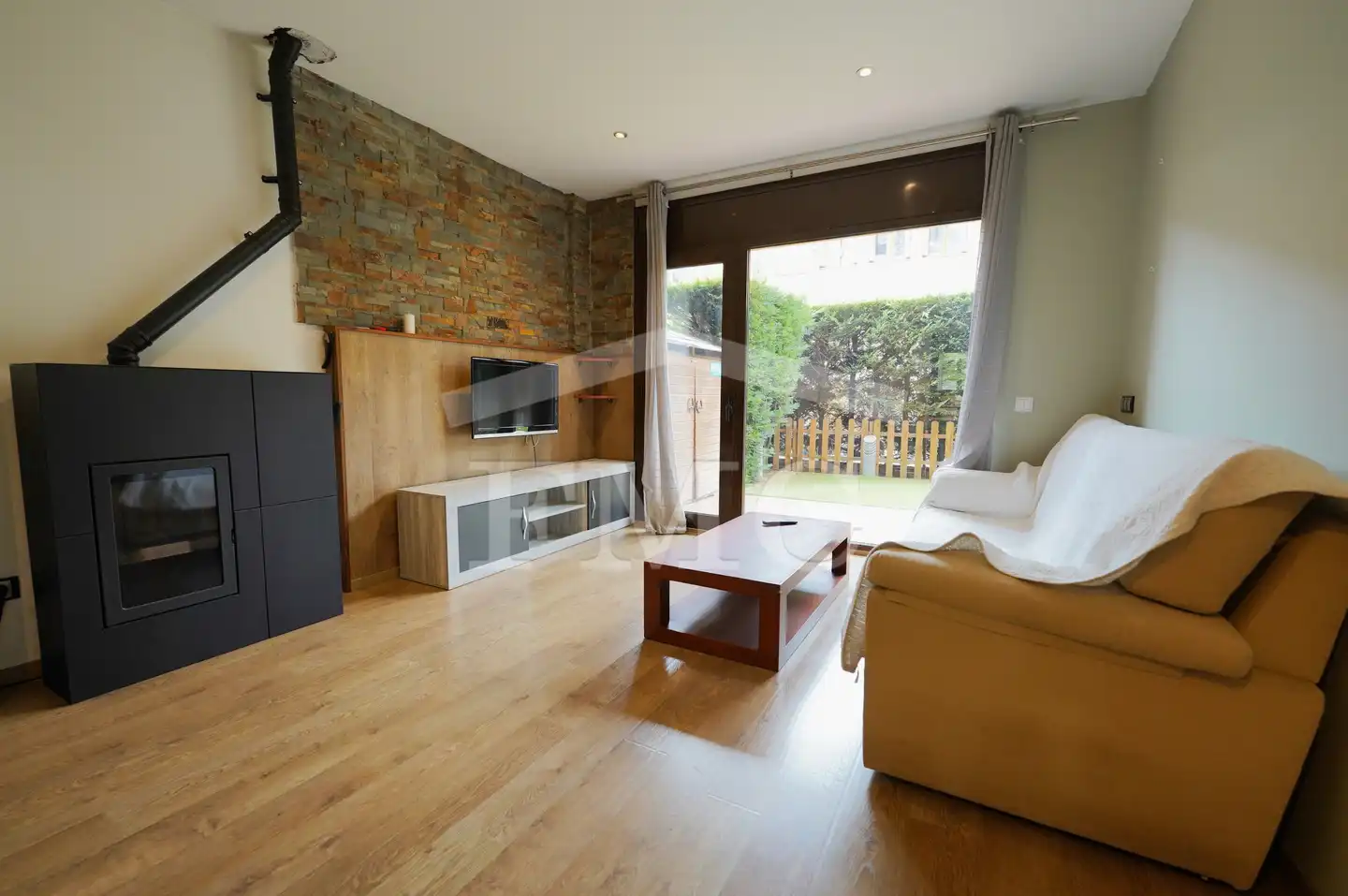 Erdgeschoss zur Miete in Puigcerdà, Girona