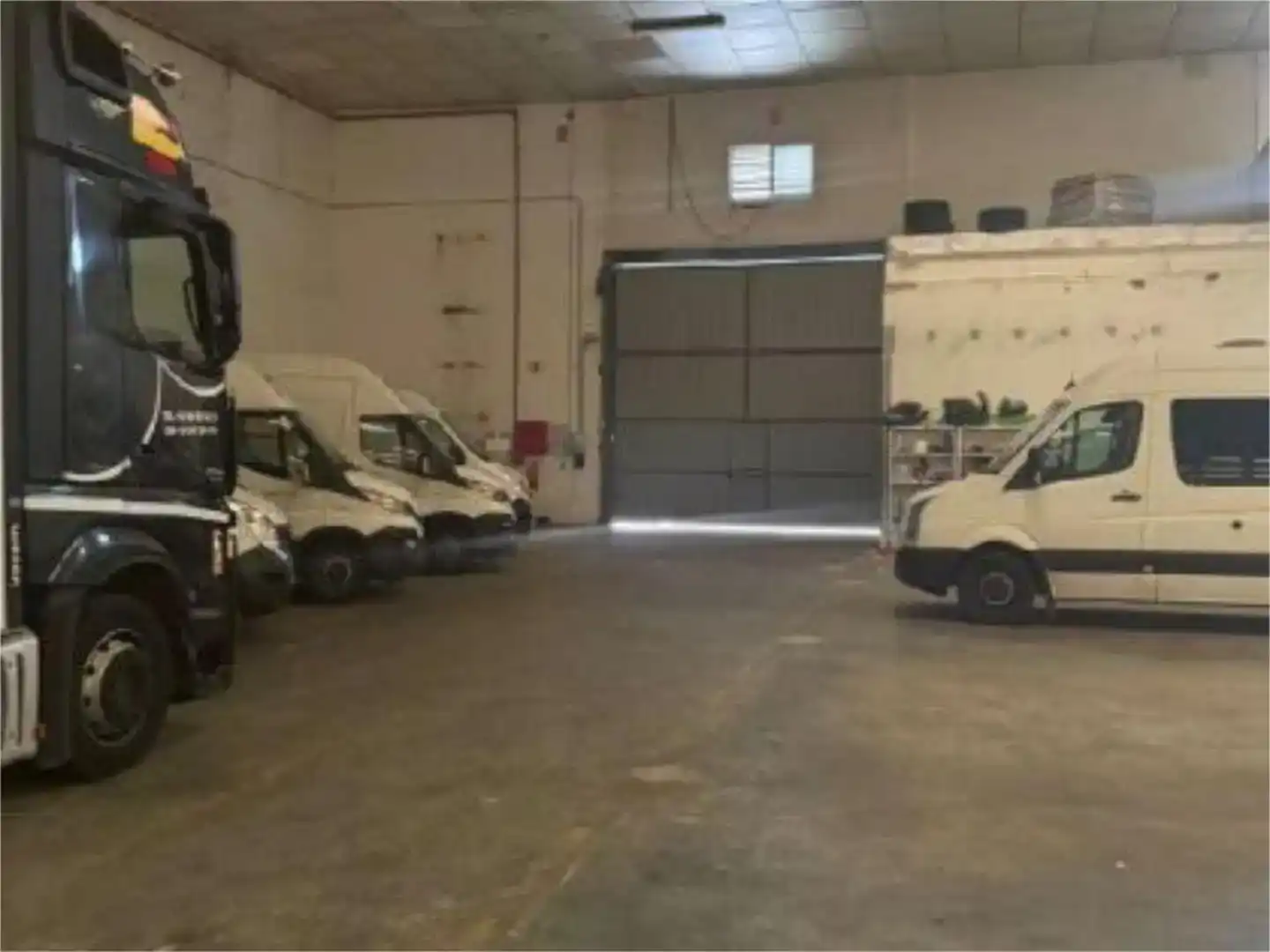 Parking de Nave industrial de alquiler en Beniparrell