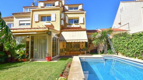 Foto 2 de Casa adosada en venta en Calle Serra de Aitana, Centro - Ambulatorio, Paiporta