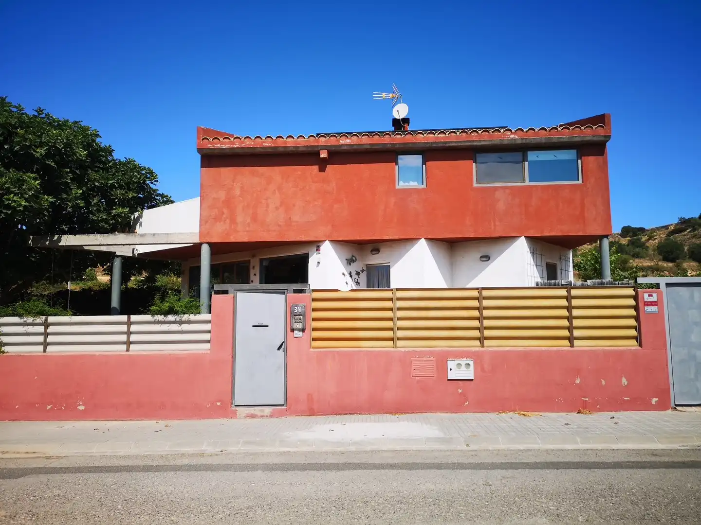 Vista exterior de Casa o xalet en venda en Sarral amb Aire condicionat, Calefacció i Jardí privat