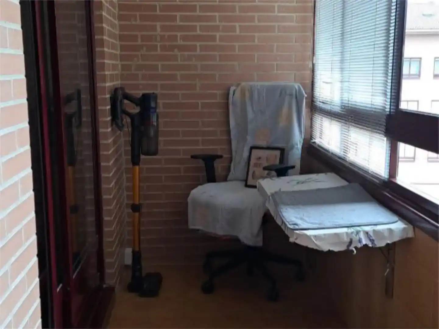 Habitación de Piso en venta en Medina de Pomar con Balcón