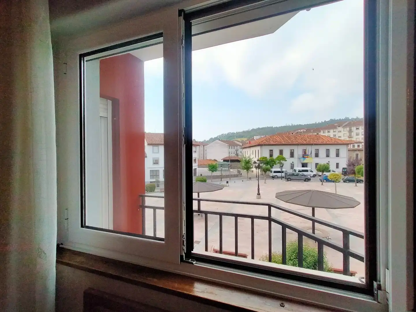 Vista exterior de Pis en venda en Pravia amb Calefacció i Terrassa