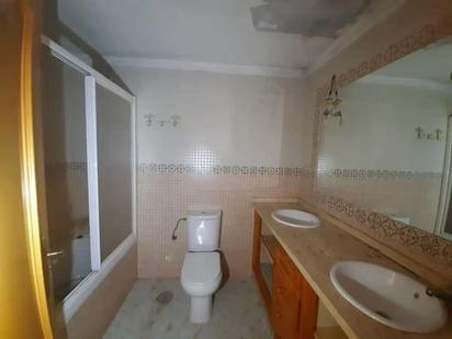 Bathroom of Flat for sale in Isla Cristina  with Terrace and Balcony